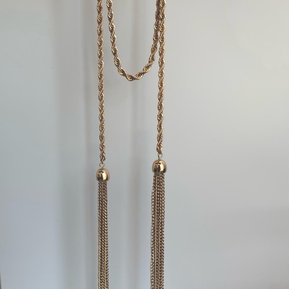 Versatile Classic Gold Rope and tassel necklace or tie - Picture 4 of 9